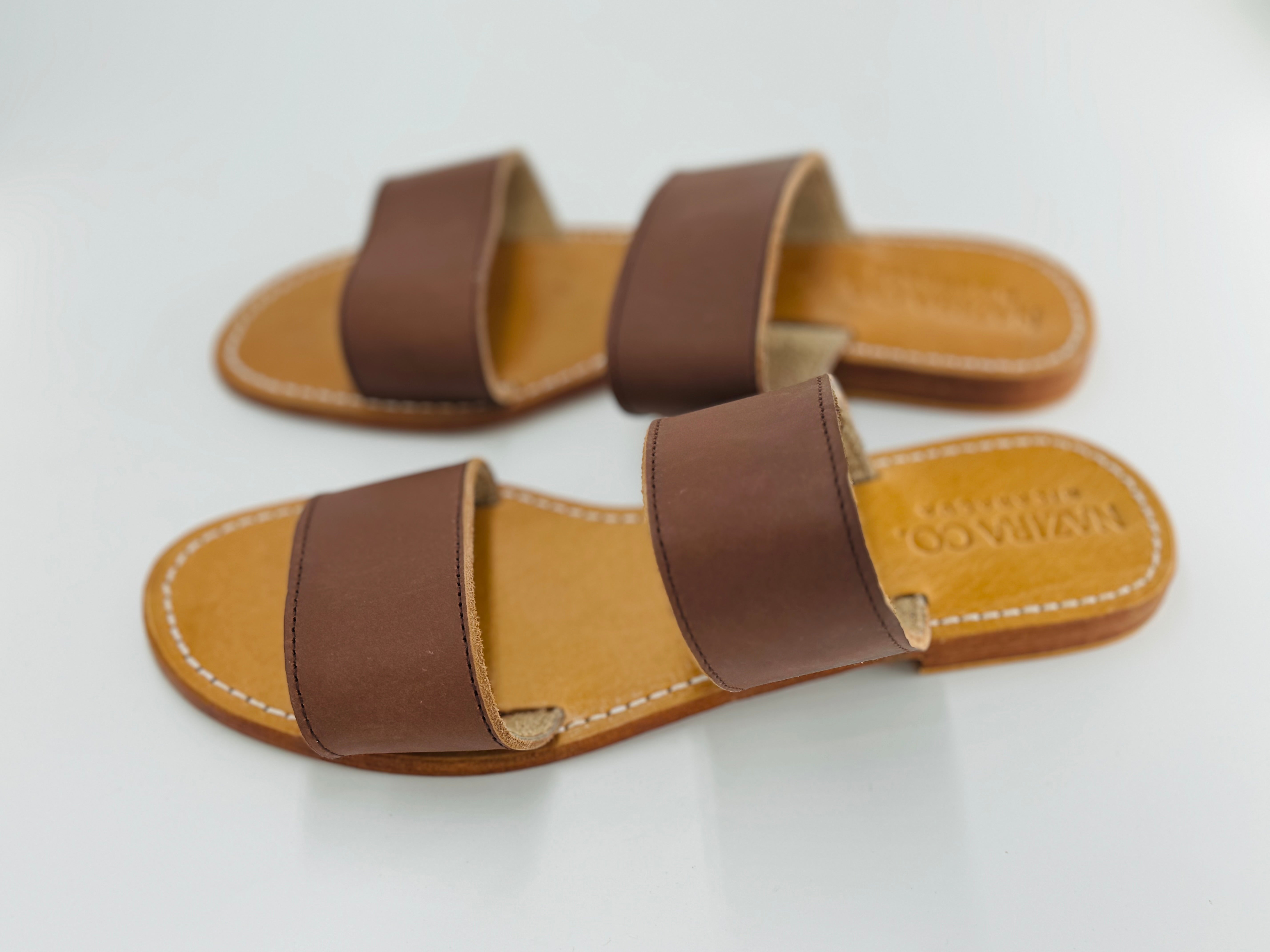 Flat leather sandal